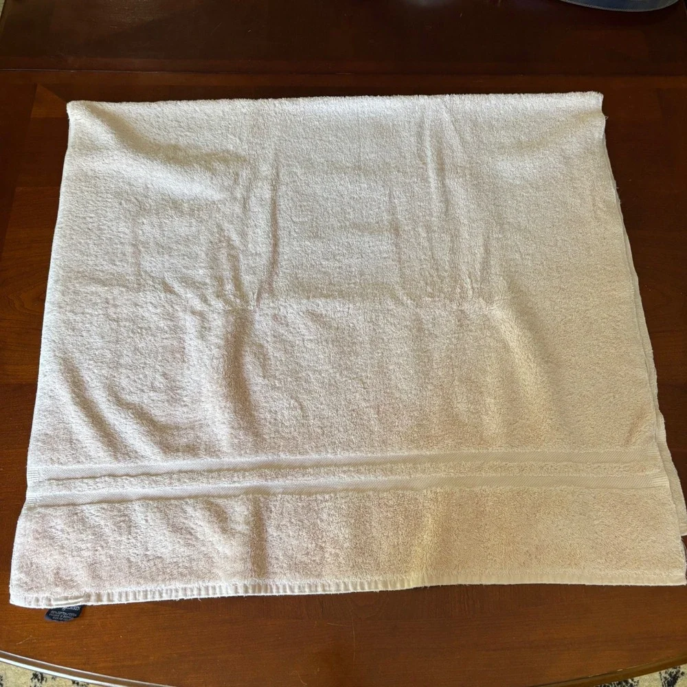 Ralph Lauren Peach Pink Cotton Bath Towel | 28x52 USA Dobby Border Terry Cloth